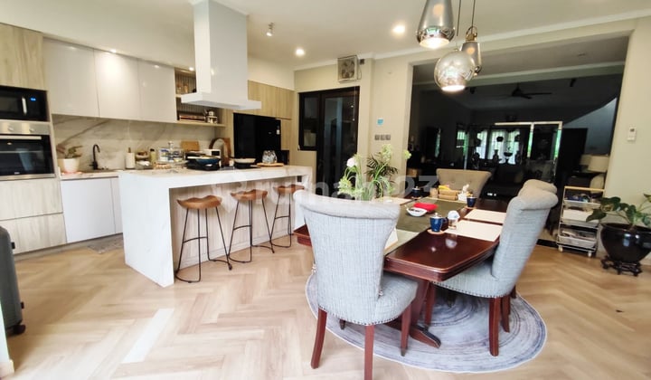 A Serene and Comfortable House in Rempoa, South Tangerang