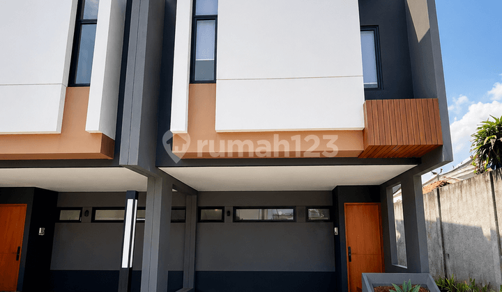 Rumah Modern dan Baru di Evertree House Ciputat Timur - Dekat Bintaro