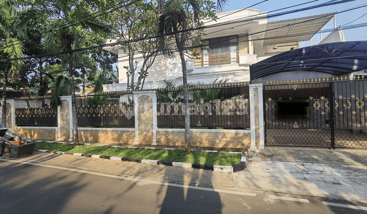 Perumahan Mewah Wijaya Kusuma 2Lt Terawat LT 500 Semi Furnished