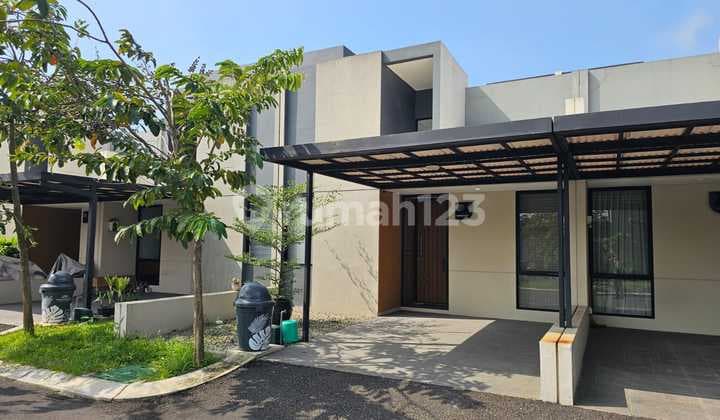 FOR SALE: House in Podomoro Park Bandung