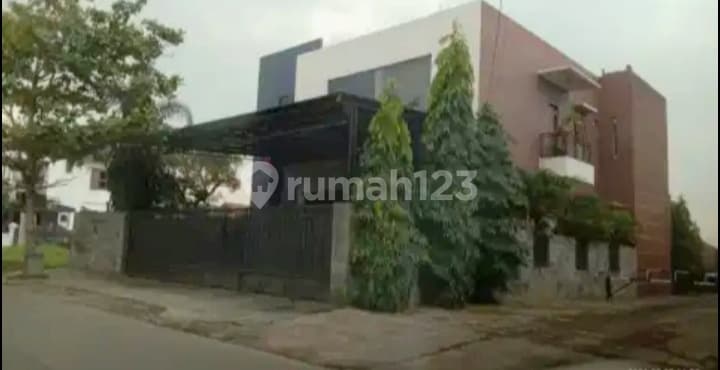 Rumah 2 Lantai Mewah di Cisangkan Cimahi