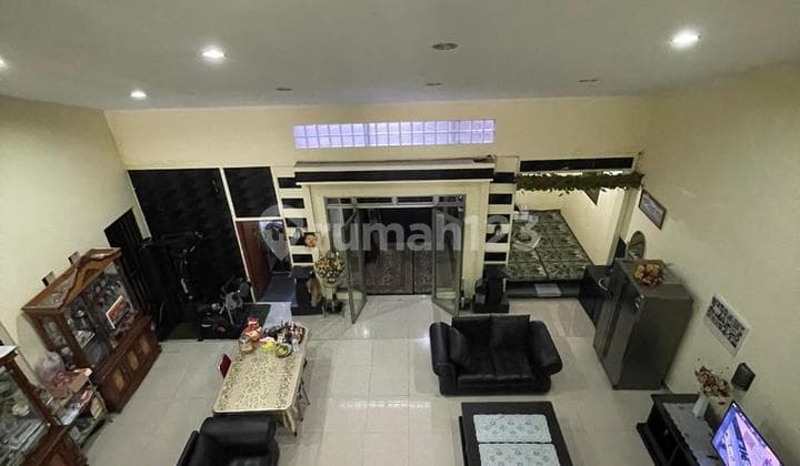 Rumah Dalam Perumahan Elite di Cluster Ratnasasih Kbp