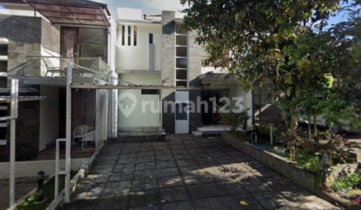 Rumah Bagus Ada Kolam Renang di Dago Resort Bandung