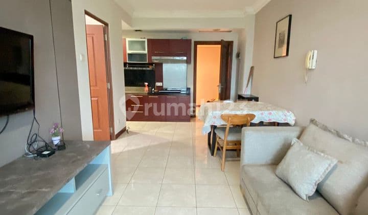 Unit Apartemen Lantai Tengah Furnished Galeri Ciumbuleuit I Bandung