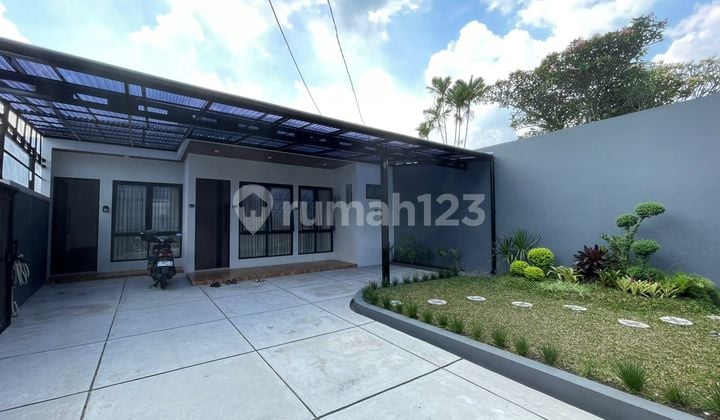 Rumah Halaman Luas Bagus Bisa Untuk kantor Di Geger Kalong Bandung