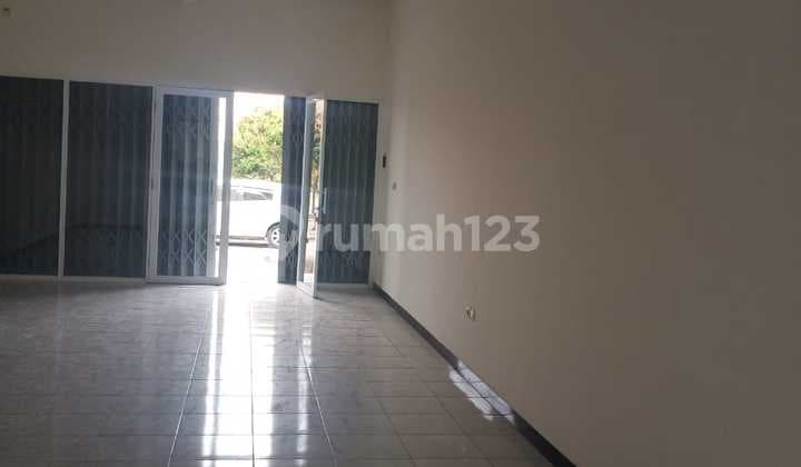 Siap Huni, Ruko, 2 Lantai Unfurnished di Lima Bandung