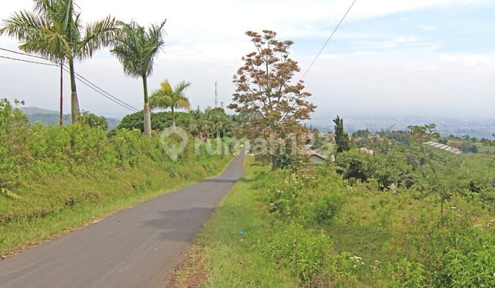 Tanah View Perkotaan Di Daerah Dago Giri Bandung