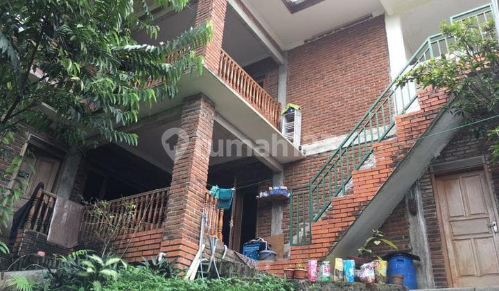 Rumah 2 Lantai Ada Kolam Ikan Di Sindanglaya Bandung