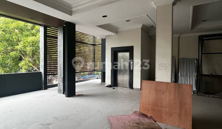 Newly Renovated Modern Business Space on Main Road