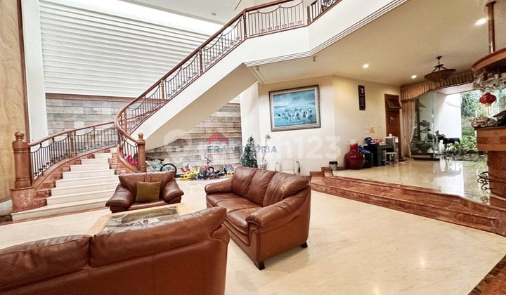 Rumah Mewah Dekat Ijen Boullevard Cocok untuk Guest House/Klinik