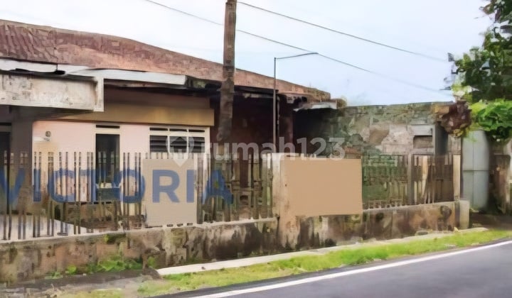 Rumah Tua, Hitung Tanah (dibawah Njop) Dekat Pasar Bunul, Lapangan Rampal Kota Malang, Cocok Untuk Townhouse