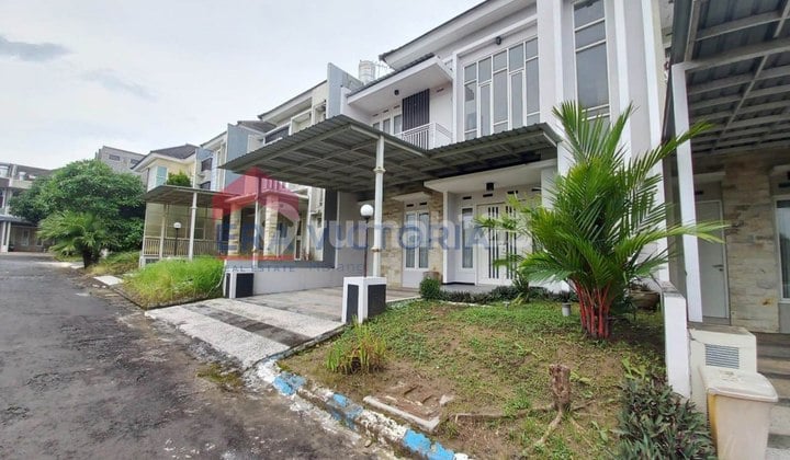 Rumah Dalam Perumahan One Gate System Dekat Pintu Tol Singosari
