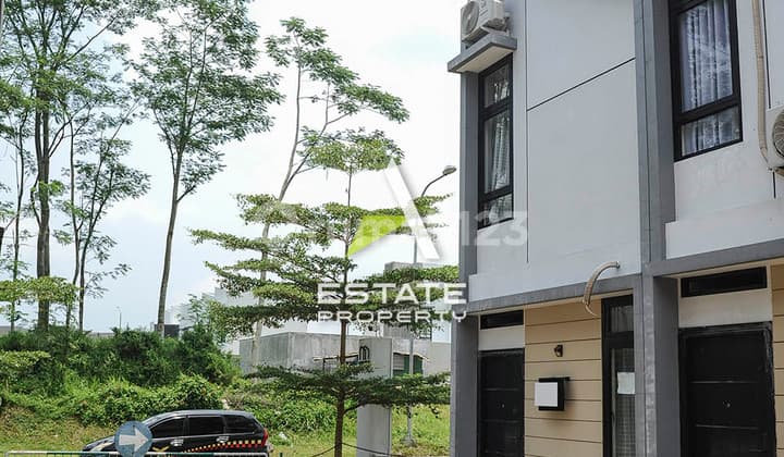 Relaxed Sale of M-House just a step away from Binus.