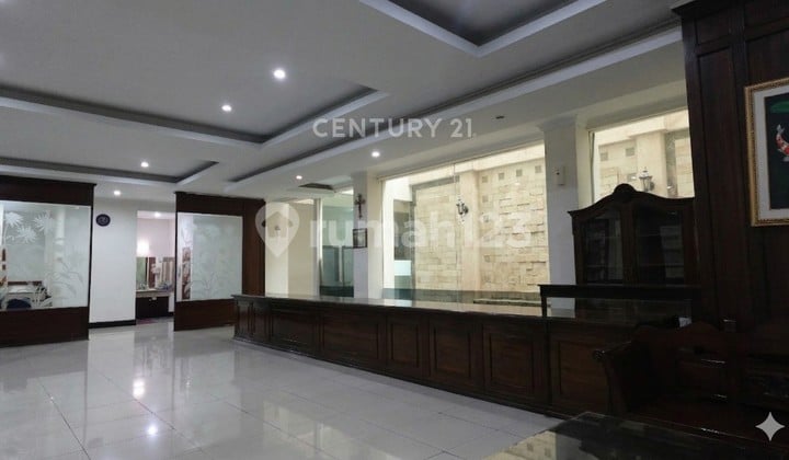 3-Story Building, 1400 Sq Mtr, Supratman Cicadas, Suitable for Clinic