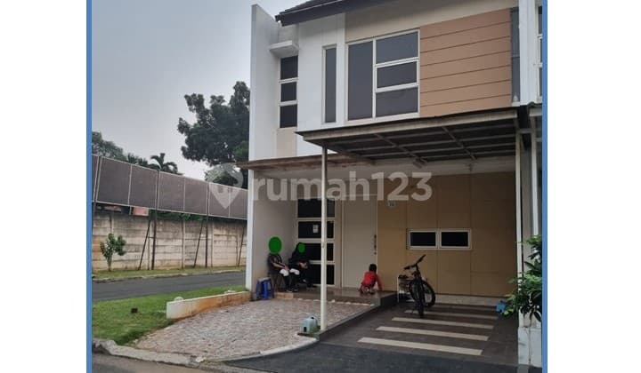 Special Price for Corner Unit 2-Story House at La Monte Aviolo, Grand Wisata, South Tambun, Bekasi.