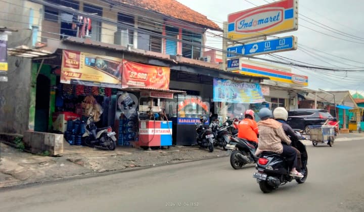 Ruko 2 Lantai 3 Pintu SHM di Jl Tegar Beriman, Bojong Baru, Cibinong, Bogor.