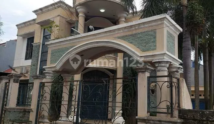 Harga Spesial Dibawah Pasaran Rumah 2 Lantai di Jl. Warung Silah, Cipedak, Jagakarsa, Jakarta Selatan.