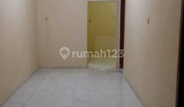 Rumah Strategis 3 Kamar Dekat Summarecon Crown Gading Bekasi