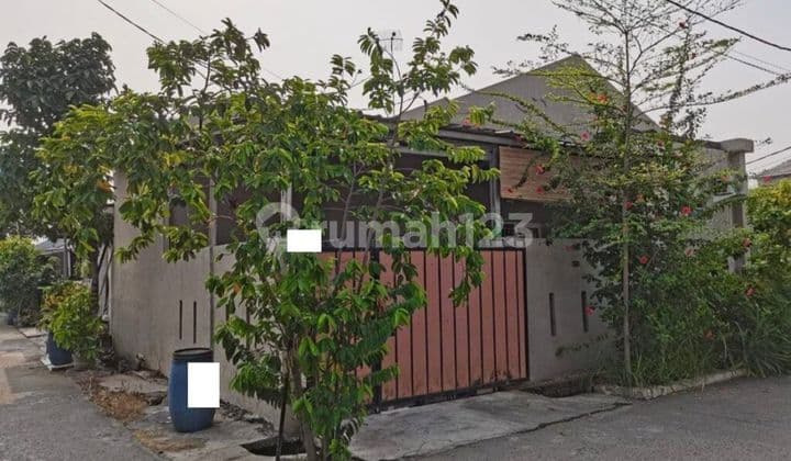 Rumah Hoek Perumahan Panjibuwono Cluster Malioboro Bekasi