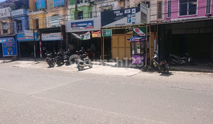Ruko 3 Lantai Murah Lokasi Ramai di Pondok Ungu Permai Bekasi