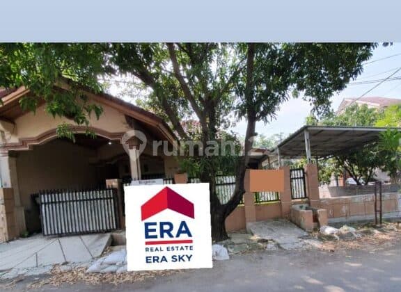 Rumah Taman Harapan Baru Hoek Luas Bekasi