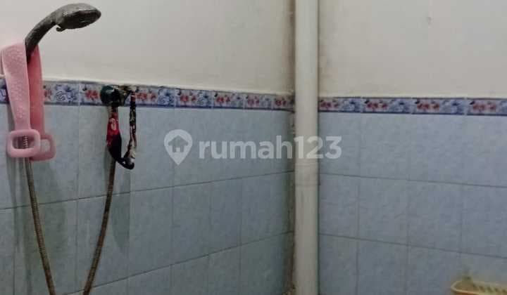 Rumah Strategis 3 Kamar Dekat Summarecon Crown Gading Bekasi