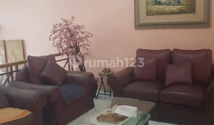 Rumah Bagus 3 Lantai Full Furnished Dekat Tol Dan Lrt Jatibening