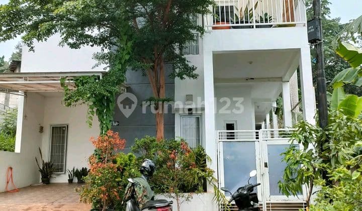 Rumah 2 Lantai Dalam Komplek Pondok Cabe Tangerang Selatan
