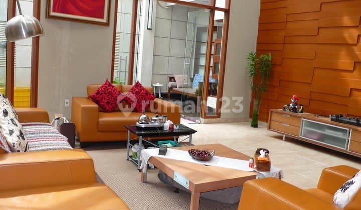 Rumah Modern Pantai Mutiara