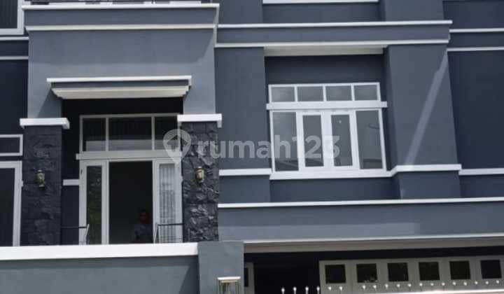 Rumah Baru Renovasi di Kelapa Gading