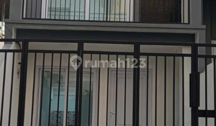 Rumah Brand New Bagus di Kelapa Gading