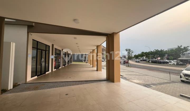 (JKTSC1186) Disewakan Ruko Baru IL Lago Grande, Gading Serpong