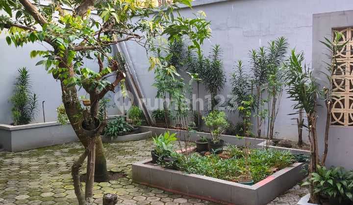 Rumah Siap Huni Di Boulevard Kota Wisata