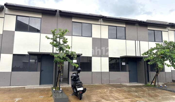 Dijual Cepat, Rumah Park Serpong, Xyz Trail (Brand New) Hadap Selatan