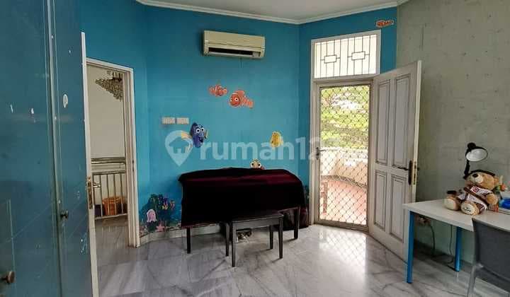 Disewakan Rumah Luas Intercon 4 Kt Semi Furnished