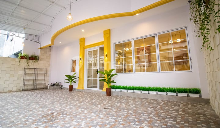 For Sale RARE INVESTMENT in Mangga Besar, West Jakarta Exclusive Boarding House Specifically for Employees with Custom FURNITURE in each Room and Smart Door Lock Dekkson like in a Hotel