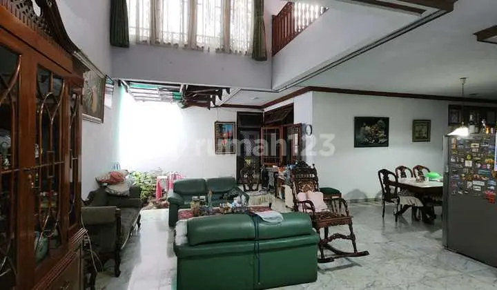 Dijual Cepat Rumah Besar dan Luas Taman Alfa Indah Lokasi Strategis