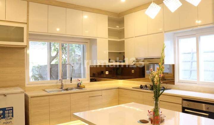 di Jual Rumah Mewah Baleendah