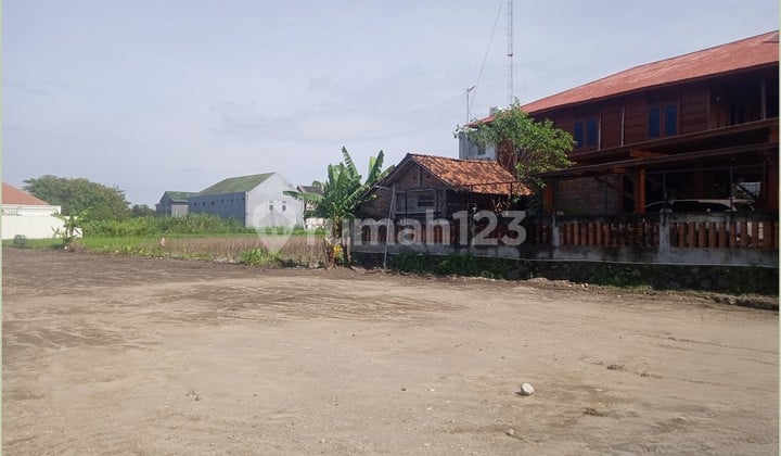 Tanah premium di jalan damai,hanya 5 menit dari hotel HYATT jogja