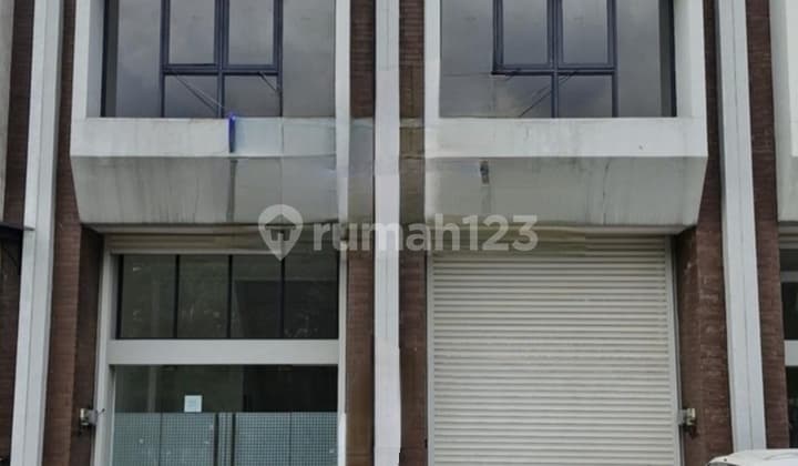 For Sale: Citra 8 Townhouse, 2 Floors, Very Suitable for Office and Restaurant, Online Shop, Located on Boulevard