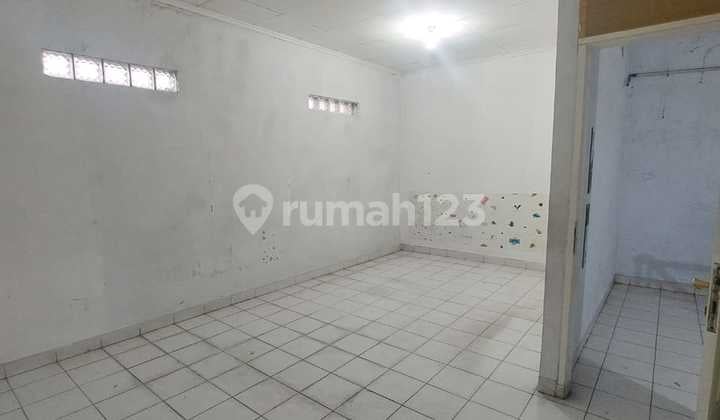 Hunian di Komplek yang Dekat Dgn Bandara , dan Daan Mogot Raya , Akses Tol