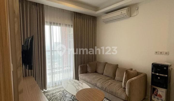 Strategic 1+1 Br Furnished 60sqm South Quarter Residence Jaksel