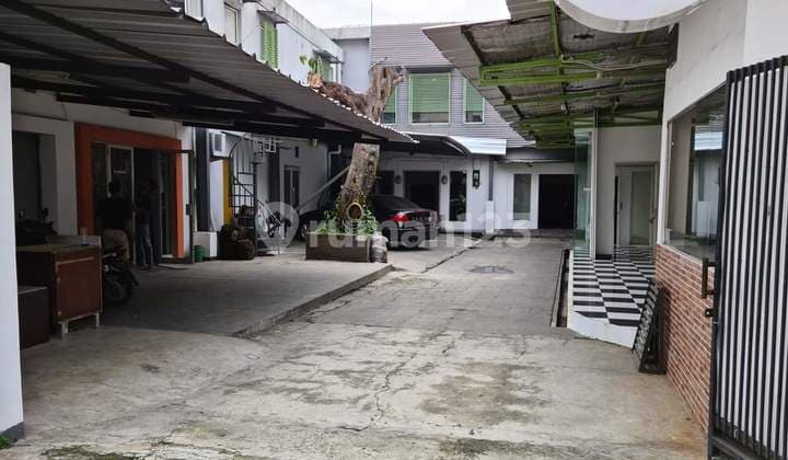 Dijual Bangunan ex Showroom Moge Bengkel Jakarta Selatan, Radio Dalam