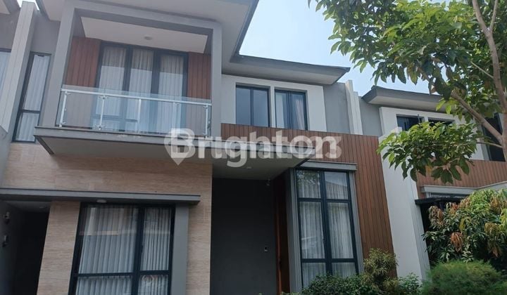 RUMAH MEWAH SIAP HUNI KOTA WISATA DALAM CLUSTER