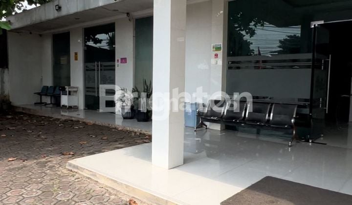DI KLINIK DI PINNGI JALAN RAYA CIELUNGSI JONGGOL