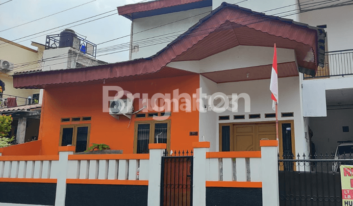 Rumah 2 LT lokasi strategis di Cipayung Jakarta Timur