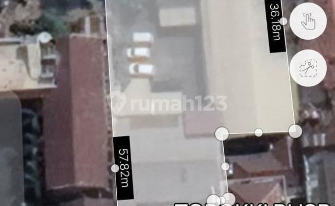 Rumah tua, karet pedurenan lokasi Strategis Hitung tanah saja