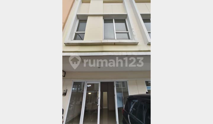Pisa Grande 2-Story Strategic Shop House in Gading Serpong
