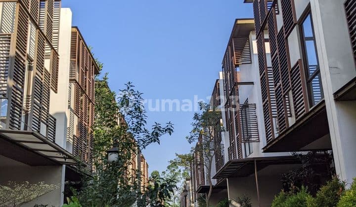 Dijual Rumah Cantik Siap Huni Whelford, Greenwich Park, Bsd City