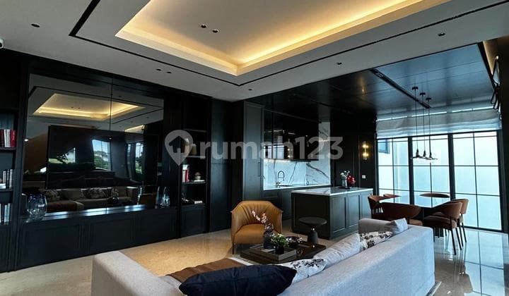 Dijual Rumah Mewah 3 Lantai Armont – BSD City